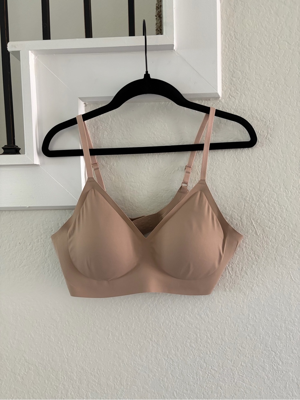 LIKE NEW! EBY Relief Bra, Nude, Medium